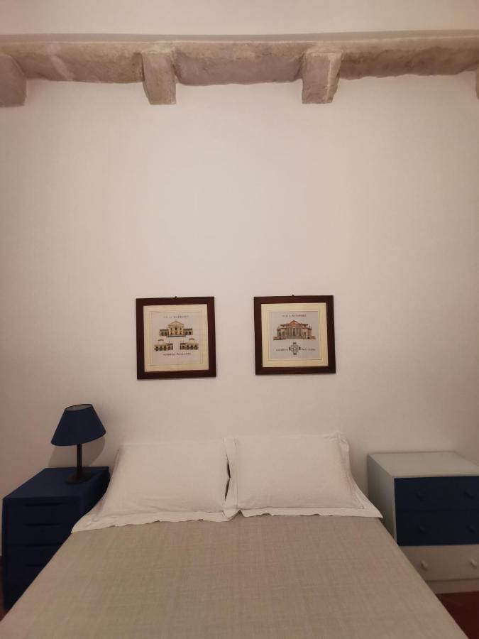 דירות טרני La Finestra Sul Porto מראה חיצוני תמונה